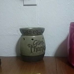 Meet your Posher, Brenda